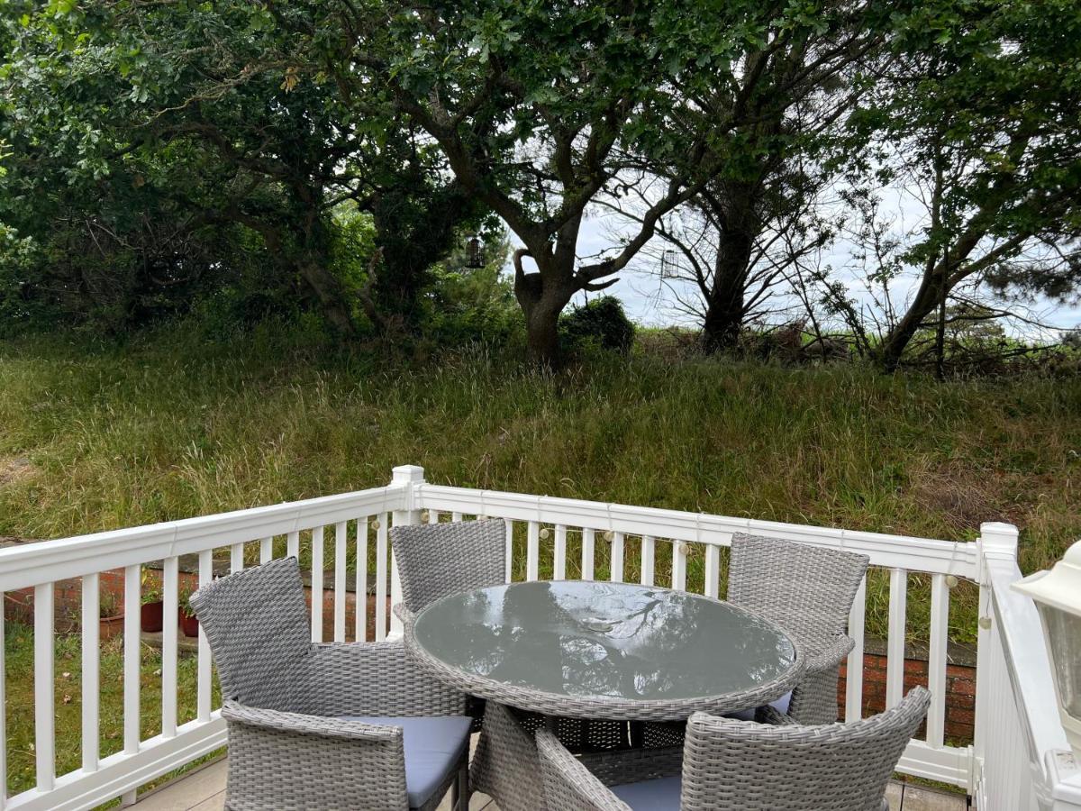 Jungle Lodge Lymington Dış mekan fotoğraf