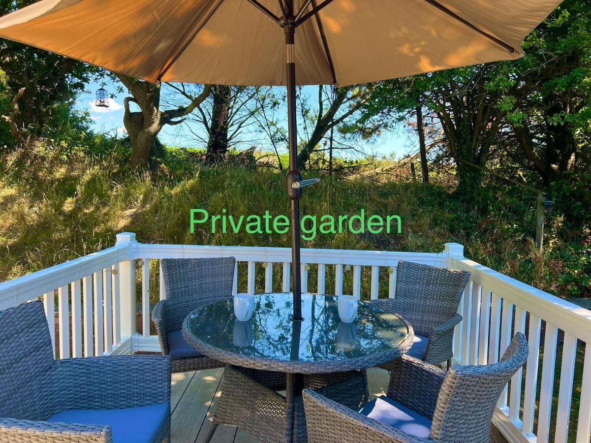 Jungle Lodge Lymington Dış mekan fotoğraf