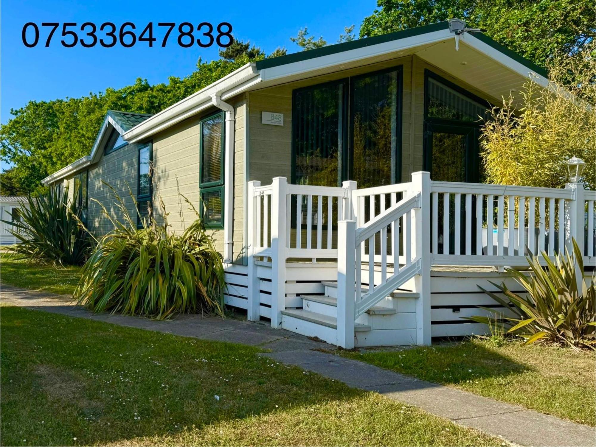 Jungle Lodge Lymington Dış mekan fotoğraf